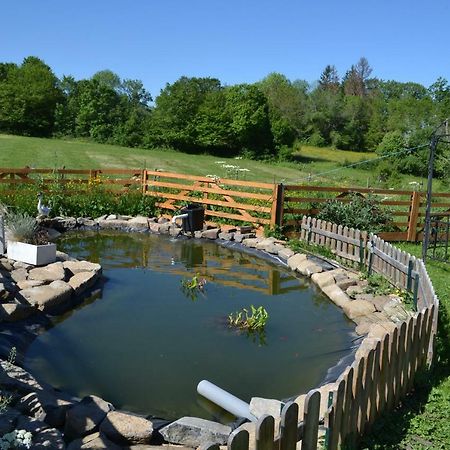Le Jardin Des Pierres Brunes Saint-Jean-des-Ollieres Exterior photo
